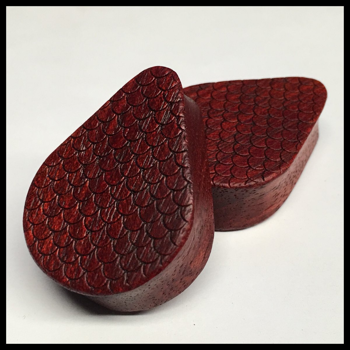 Bloodwood Scales Solid Teardrop Plug