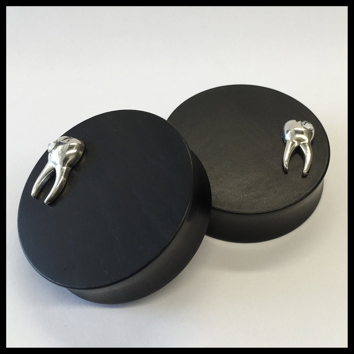 Ebony Tooth Bling Round Plugs