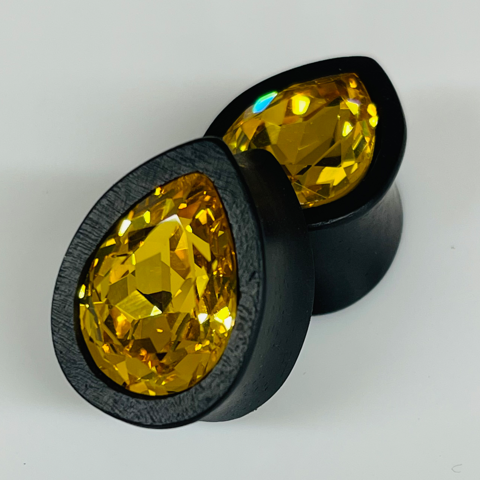 Ebony Med Swarovski Light Topaz Teardrop Plugs