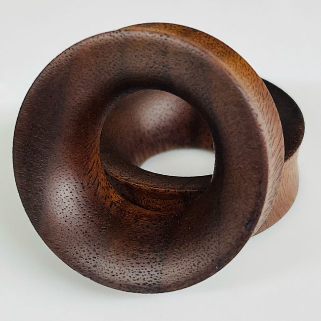 Walnut Thick Tunnels Round Plugs