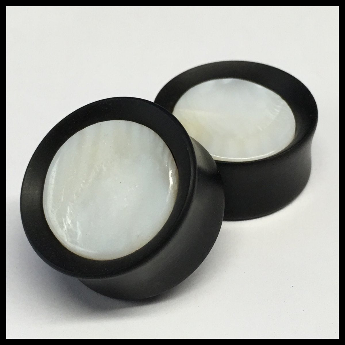 Ebony Mother of Pearl Solid Round Plug