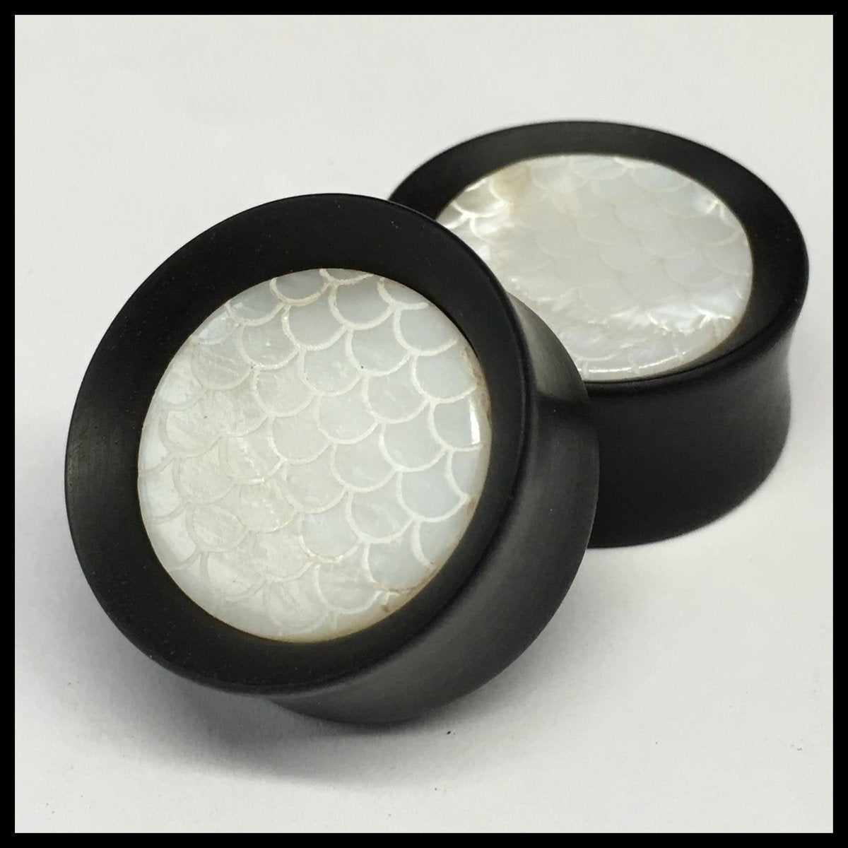 Ebony Mother of Pearl Scales Solid Round Plug